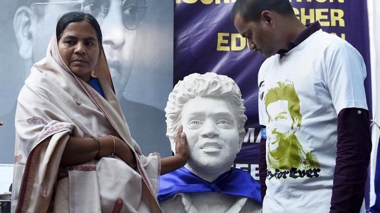 ಕಠಿಣದಾರಿಯಲ್ಲಿ ನಡೆದು ನಾವು ಗೆದ್ದೇ ತೀರುವೆವು: ರಾಜ ವೇಮುಲಾ